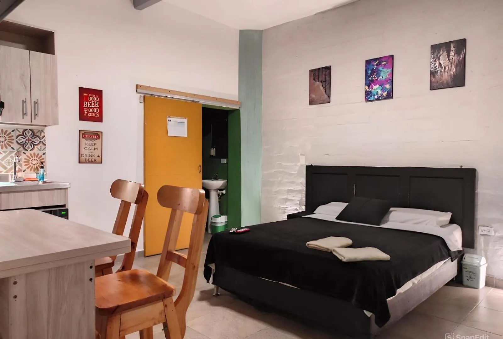 Pensión Hotel La Gruta Coliving Medellín