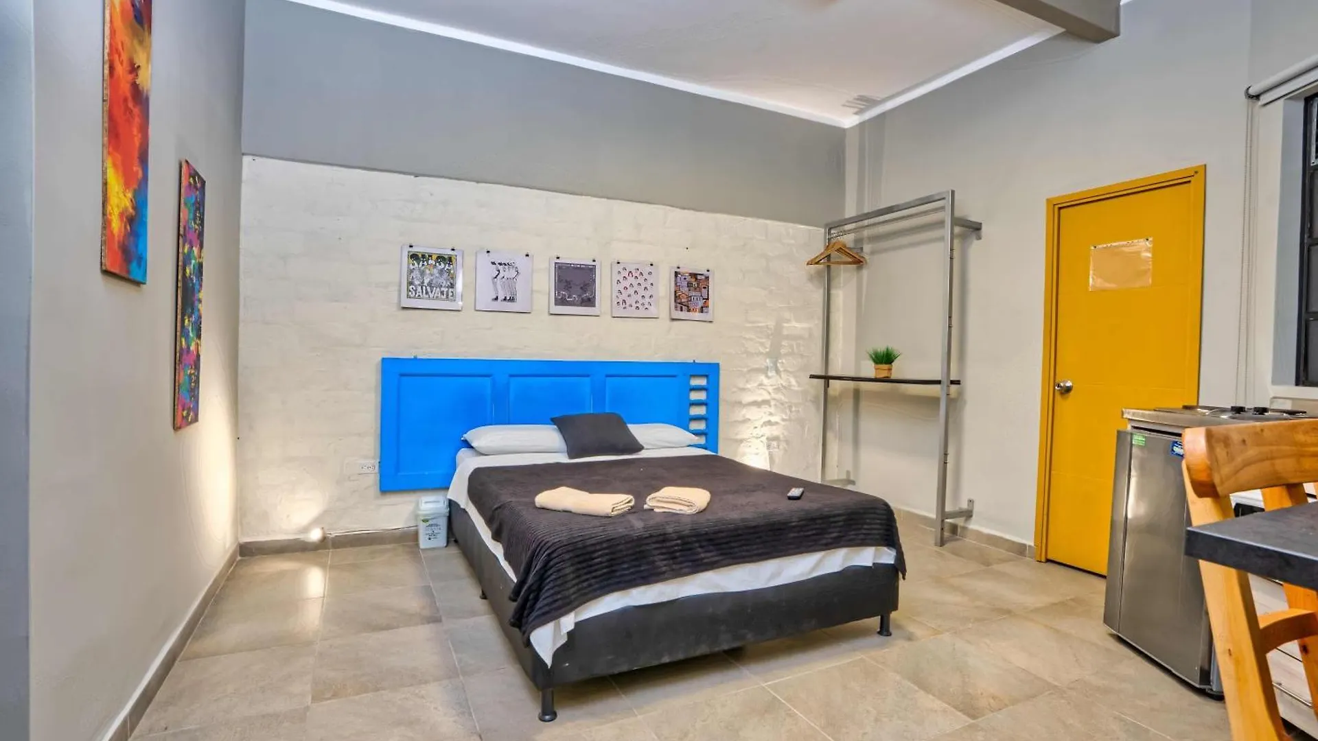 Hotel La Gruta Coliving Medellín Pensión