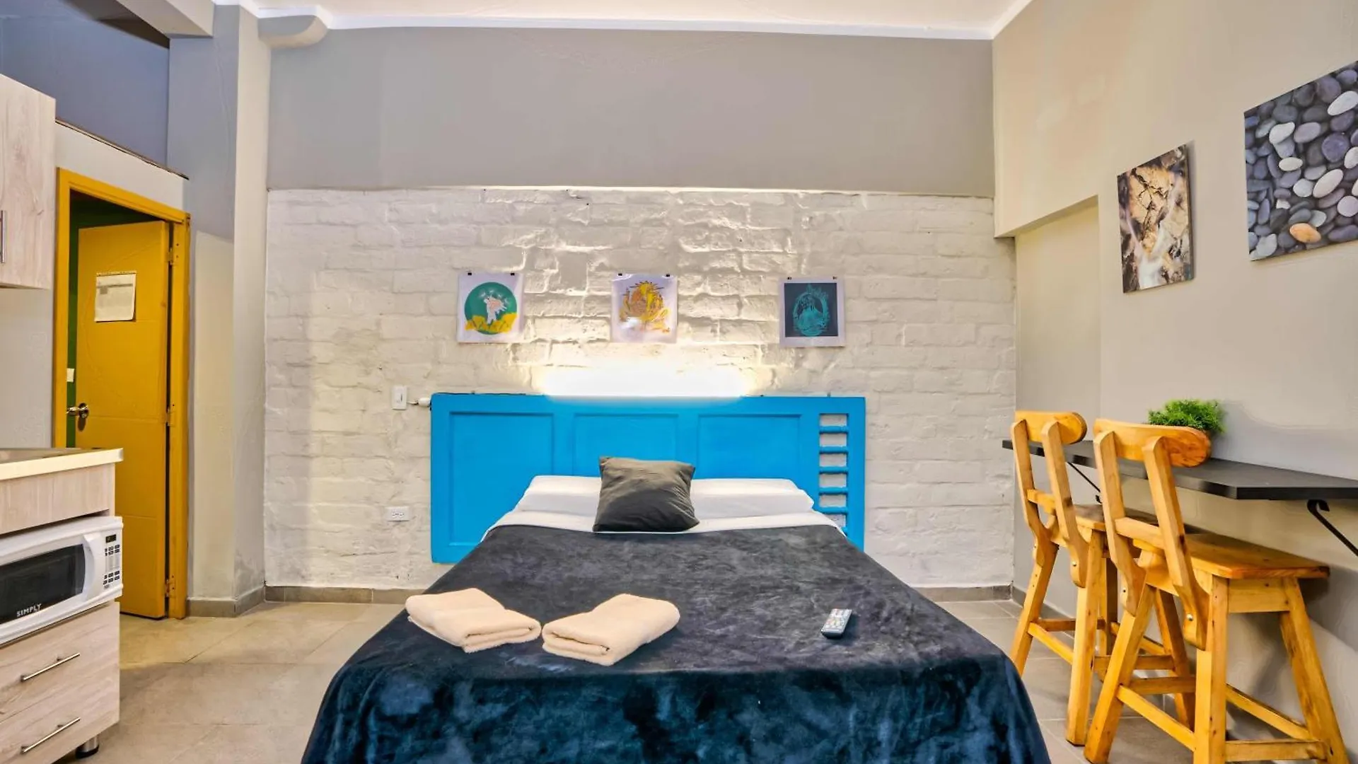 Hotel La Gruta Coliving Medellín Pensión
