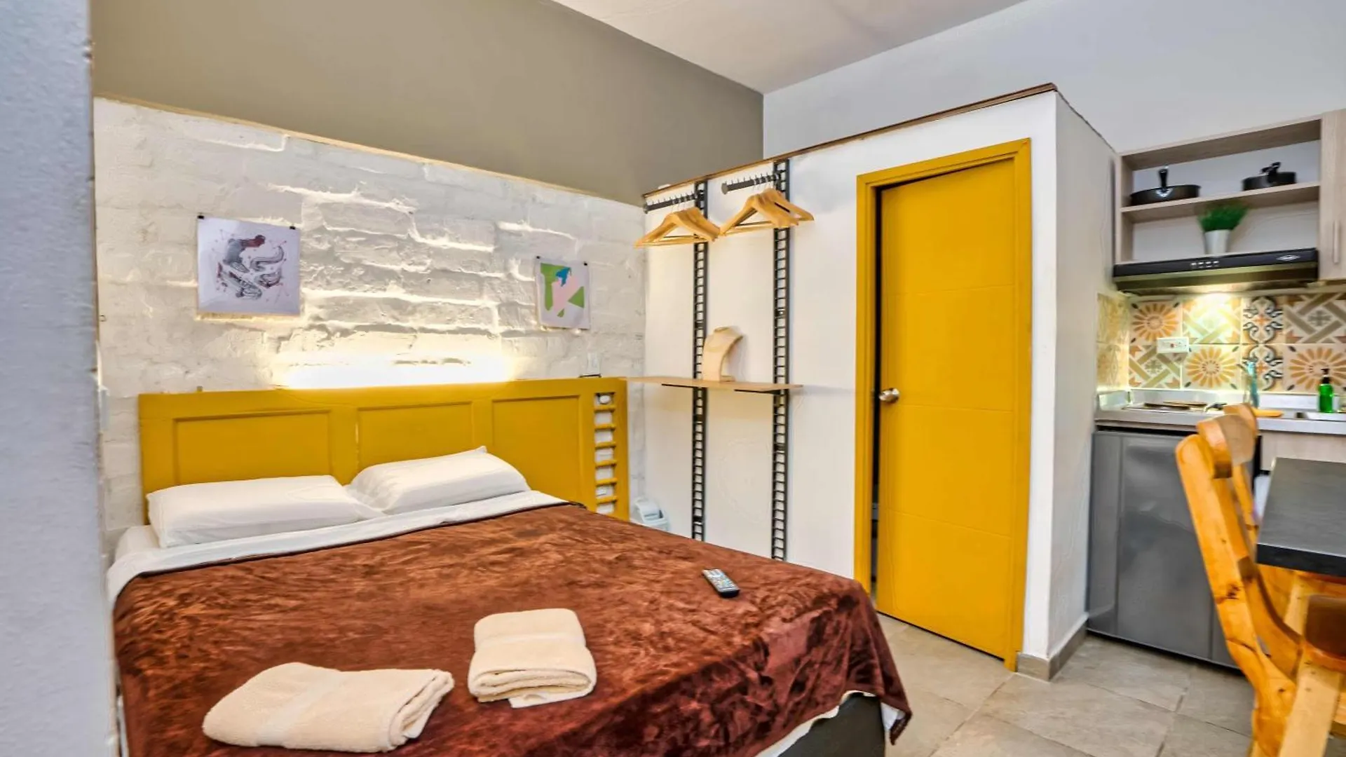 Hotel La Gruta Coliving Medellín Pensión