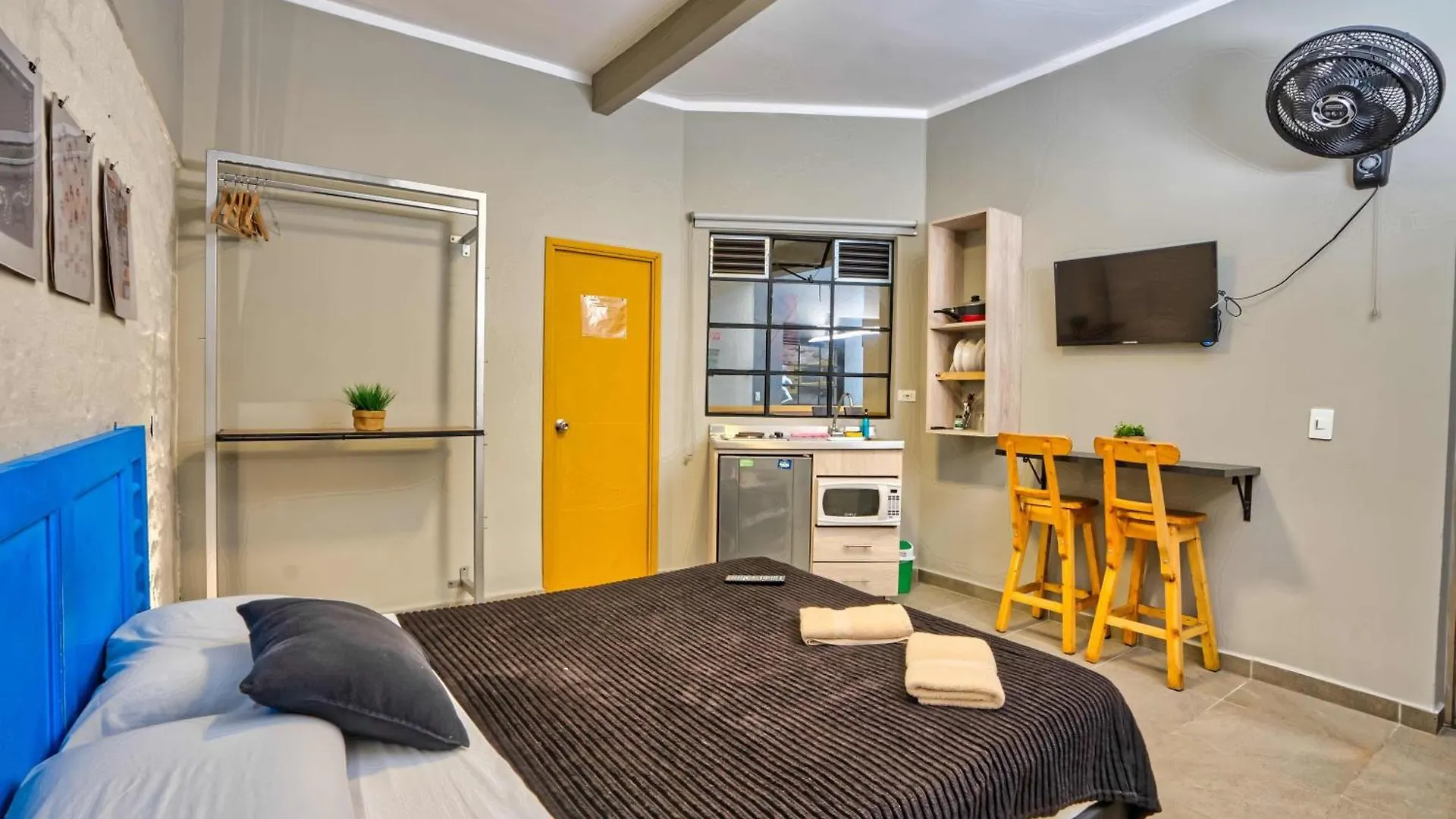 Hotel La Gruta Coliving Medellín